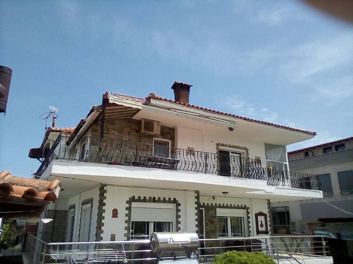 Sounds Of The Waves Apartment Pefkochori Exterior photo